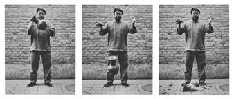 DROPPING A HAN DYNASTY URN - Ai Weiwei