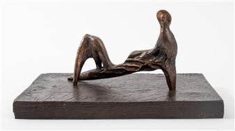 Henry Moore "Reclining Figure: Stiff Leg" 1977 - Henry Moore